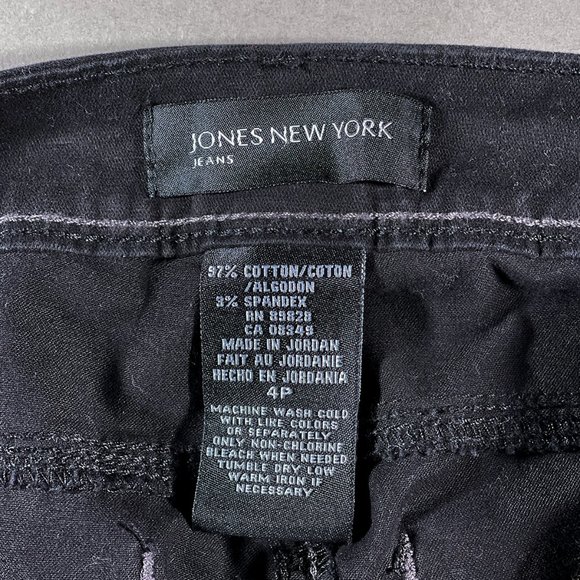 Jones New York Black Shorts with Gray Stitching Tia Bermuda Size 4P - Picture 3 of 11